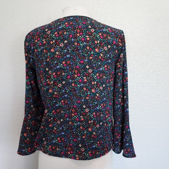 Chloe & Katie Micro Floral Print Long Sleeve Wrap Blouse Size M - Picture 9 of 13